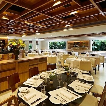 Фото Regent Park Hotel