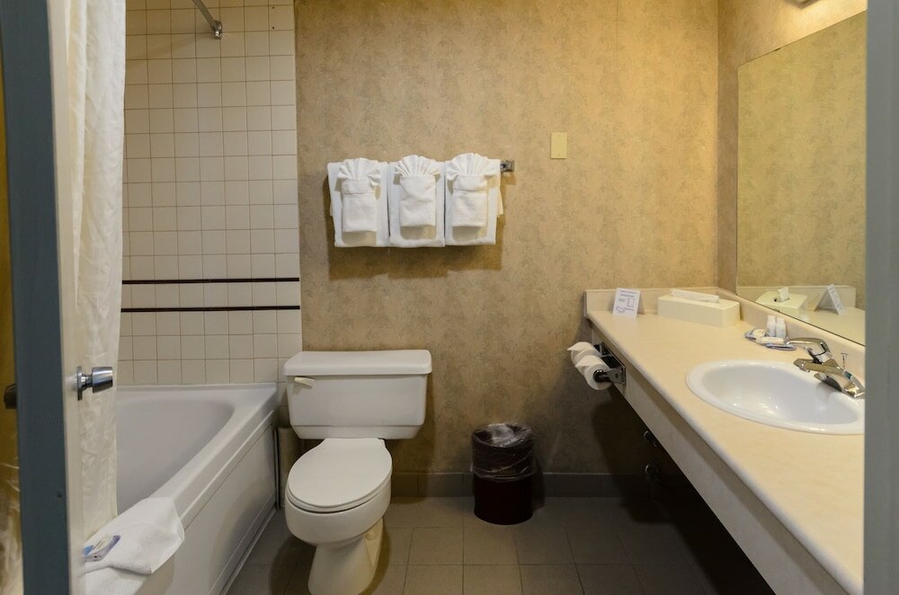 Фото Sternwheeler Hotel and Conference Centre