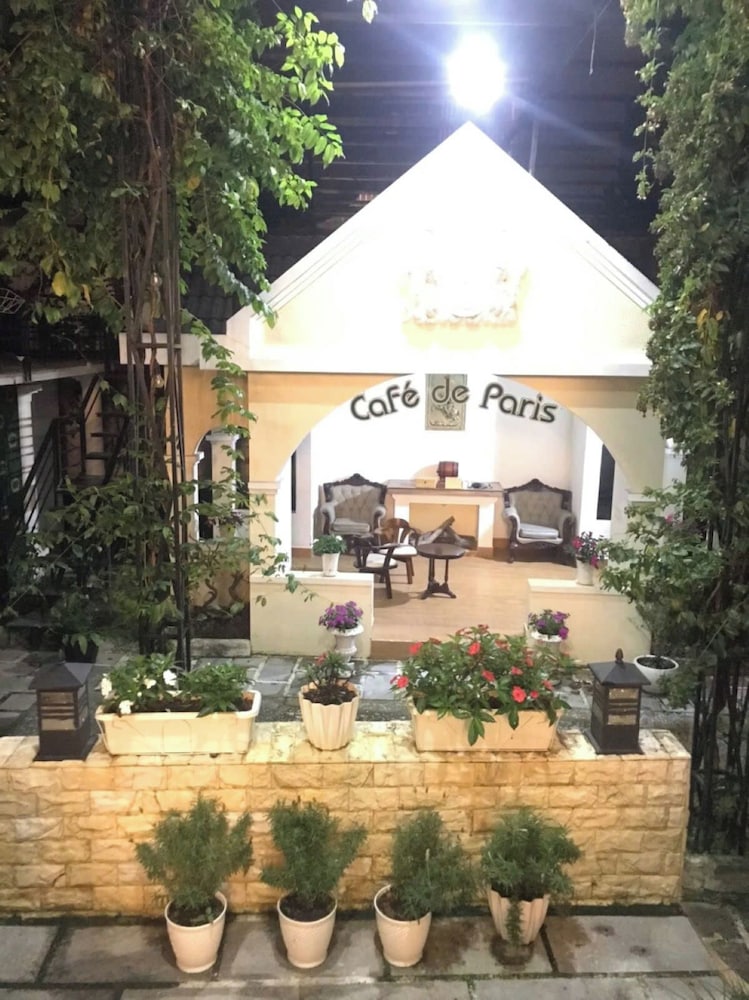 Фото Le Petit Paris Hotel Dalat