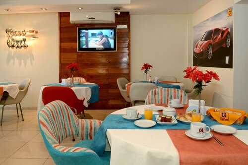 Гостиница Hotel Capvio в Вилья Карлос Пас
