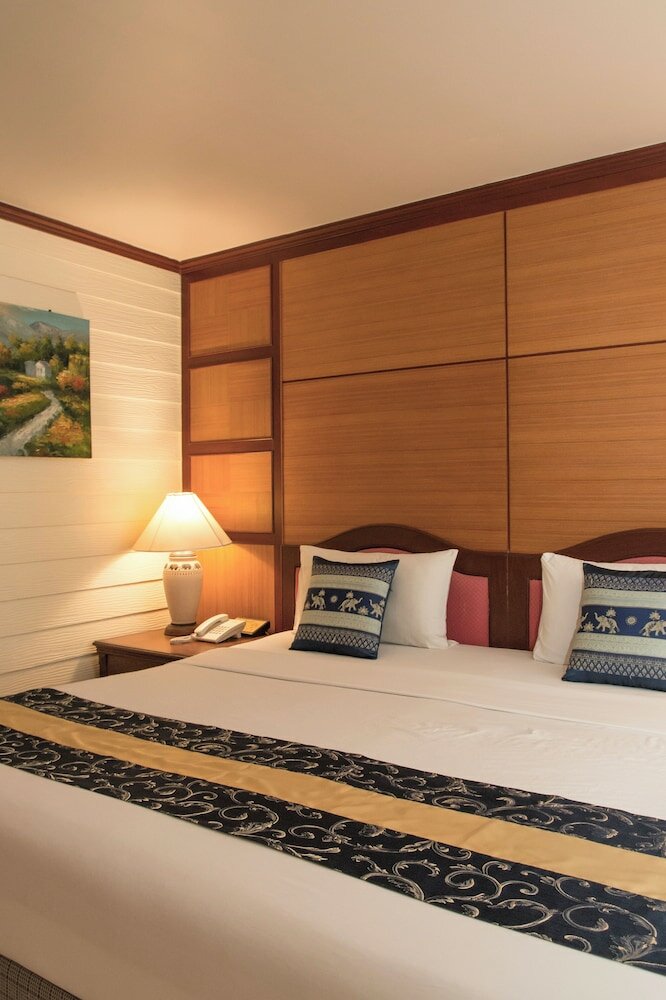 Фото S Lodge Pattaya