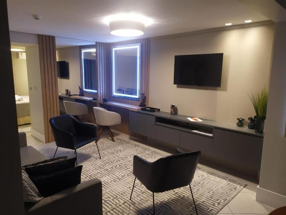 Фото Livin Studios