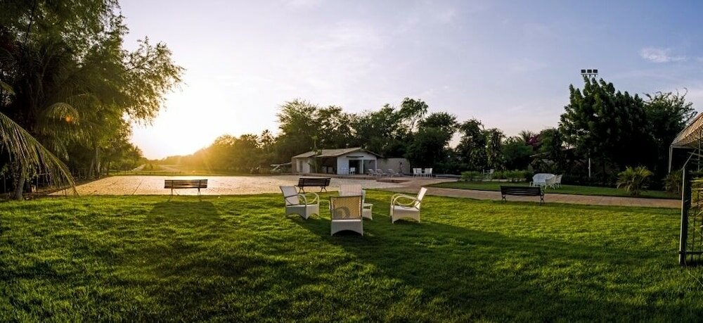 Фото Hotel VillaOeste