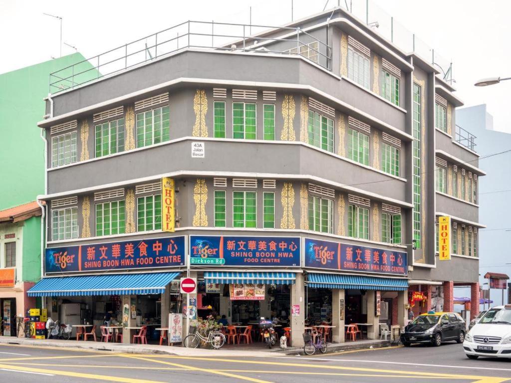 Фото отеля 1