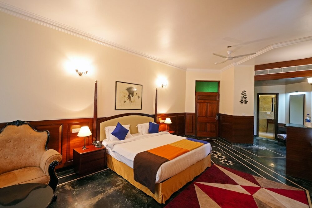 Фото WelcomHeritage Taragarh Palace