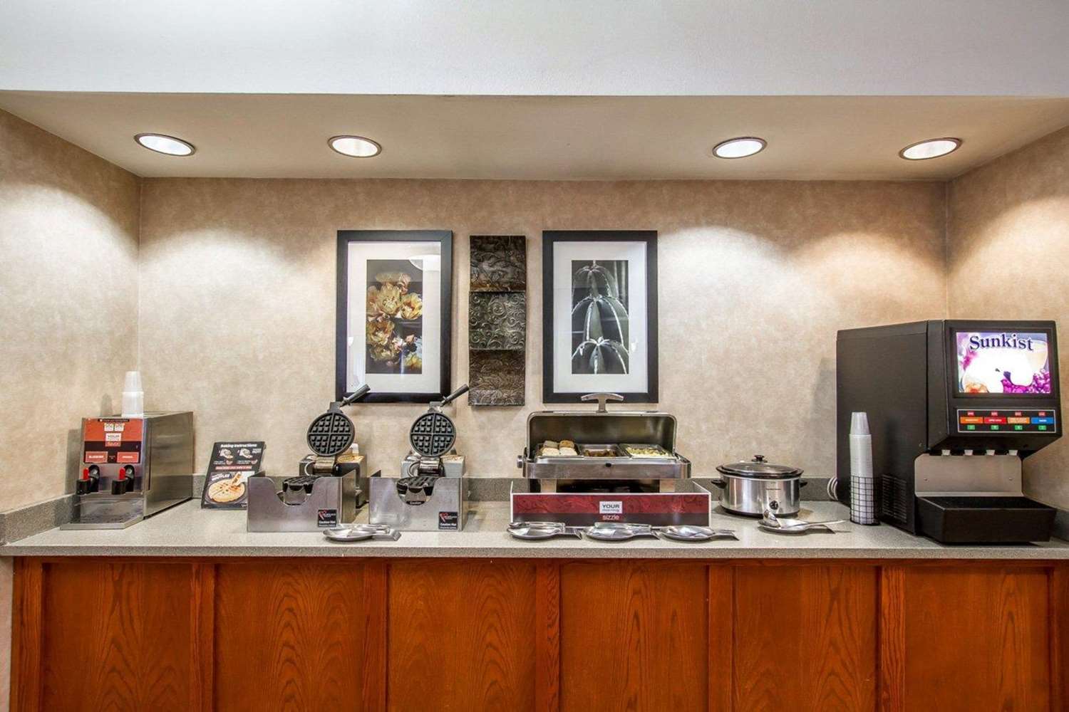 Фото Comfort Inn I-10 West at 51st Ave