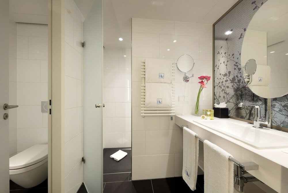 Фото Eurostars Book Hotel