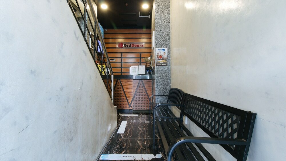 Фото RedDoorz near Quiapo Church Manila