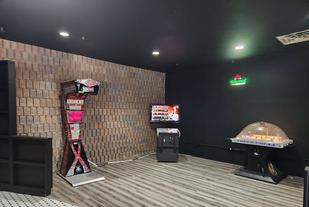 Фото Days Inn & Conference Centre by Wyndham Renfrew