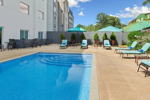 Гостиница Courtyard by Marriott San Jose Airport Alajuela в Алахуэла