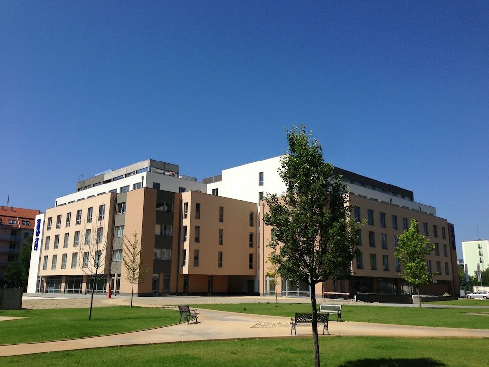 Фото Park Inn by Radisson Budapest