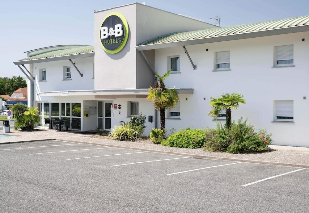 Фото B&b Hotel Pau Lescar