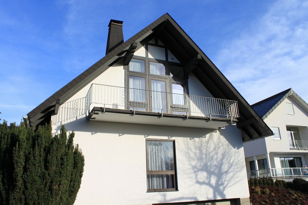 Фото Troll's Brauhaus Hotel