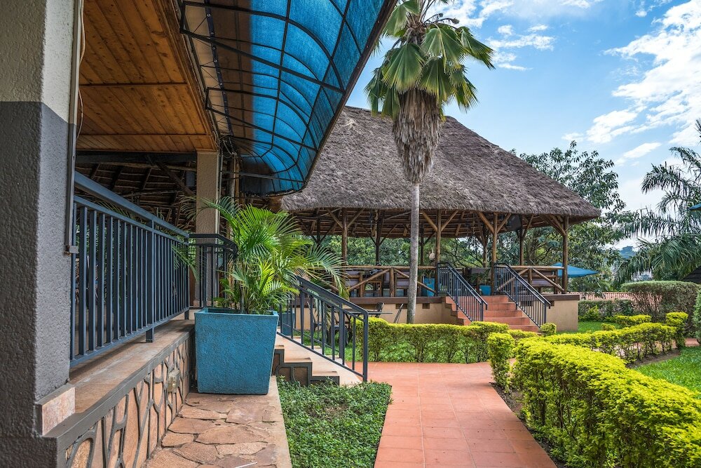 Фото Dolphin Suites