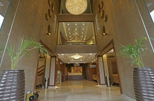 Внешний вид отеля Clarks Inn Srinagar в Сринагаре, фото 5