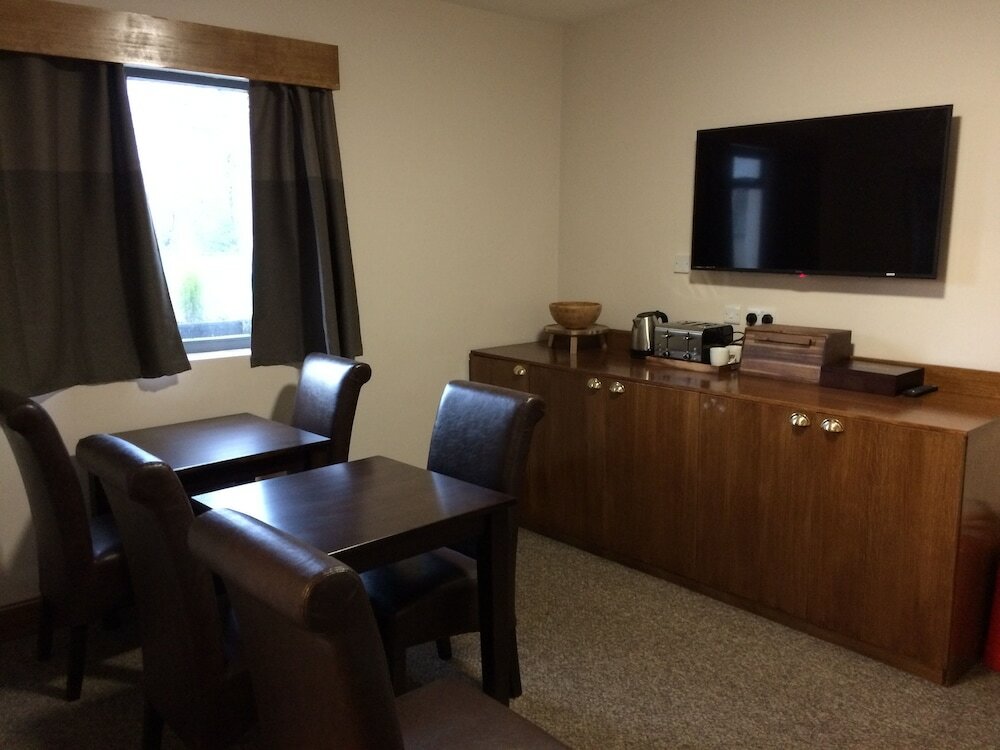 Фото Crosshill House