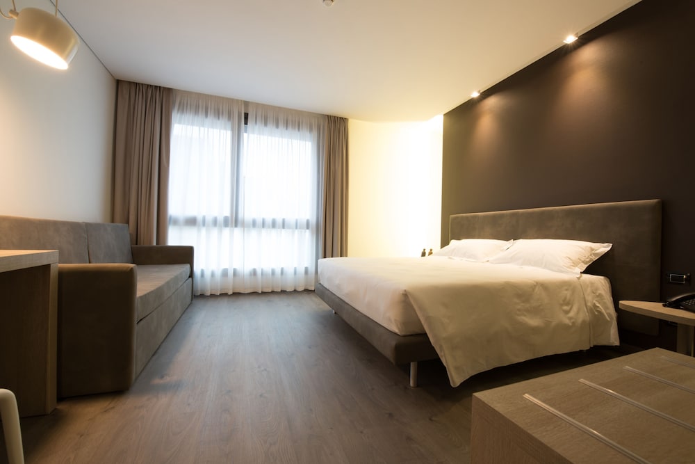 Фото Hotel Fuori Le Mura, Altamura