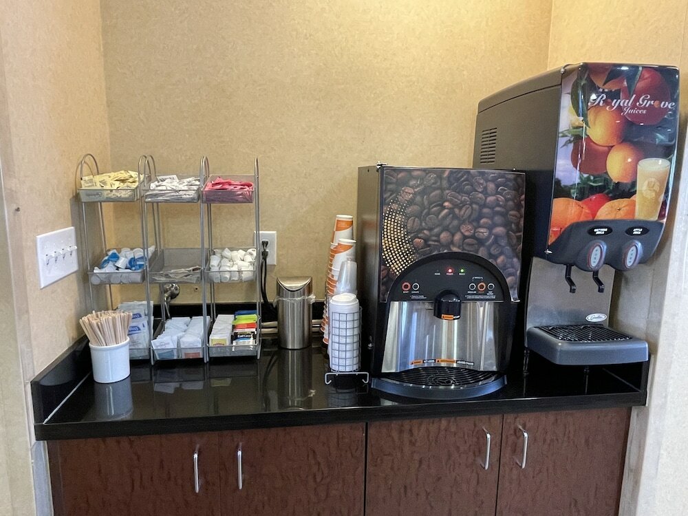 Фото Comfort Suites Fredericksburg North