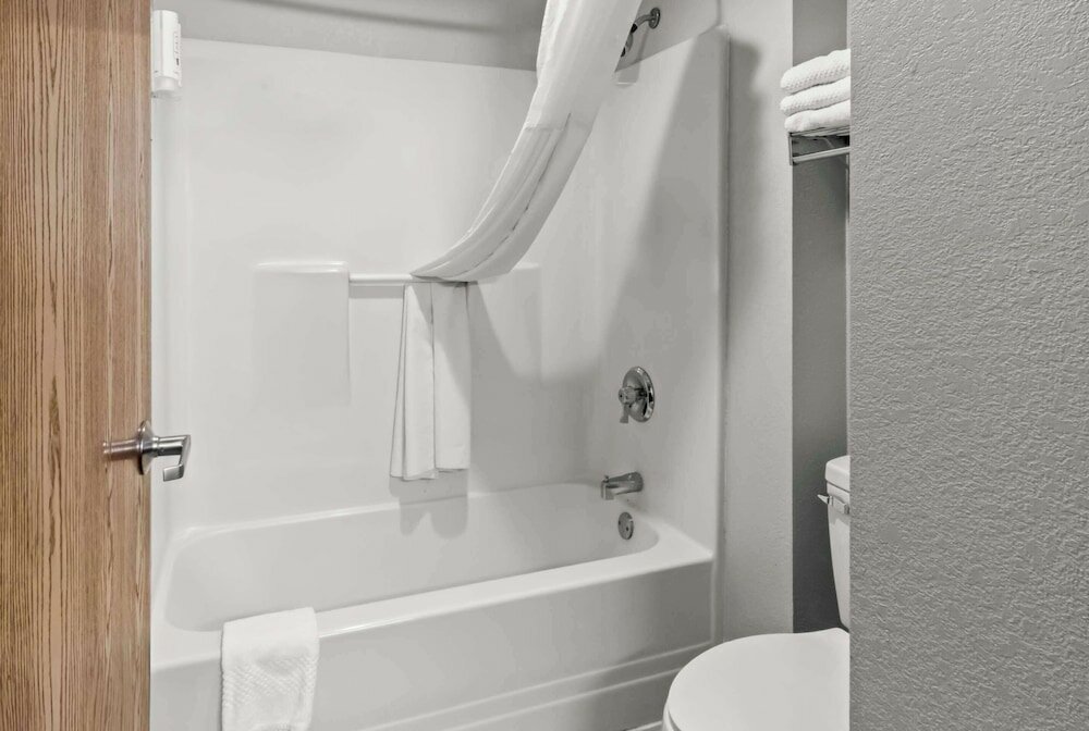 Фото Quality Inn & Suites Cvg Airport