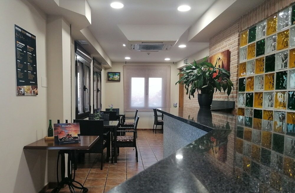 Фото Hotel Medina de Toledo