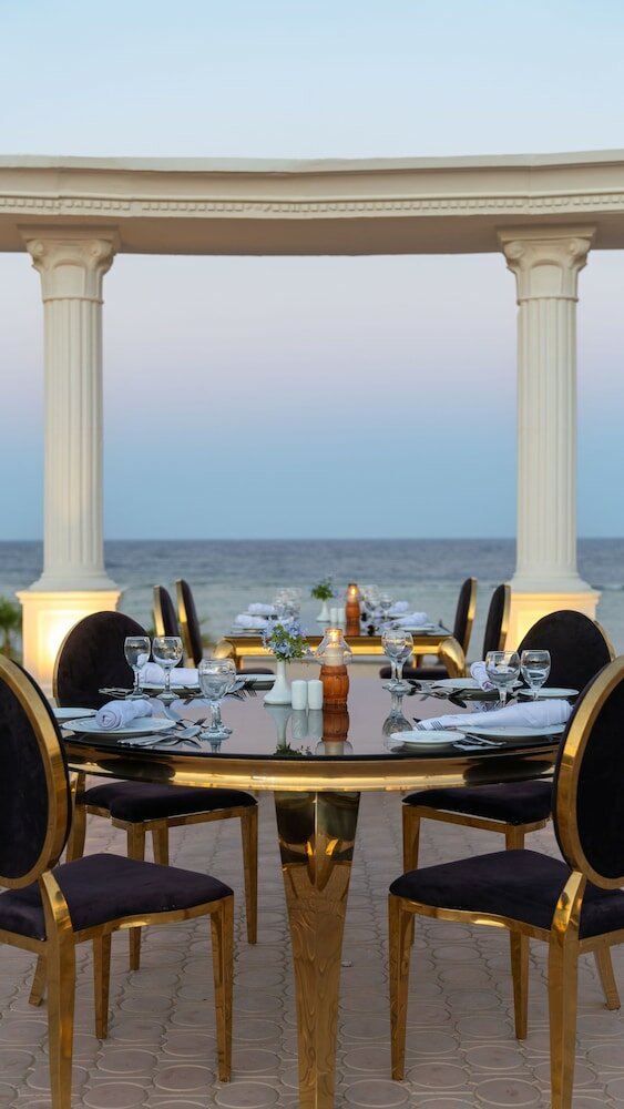 Фото The Three Corners Equinox Beach Resort