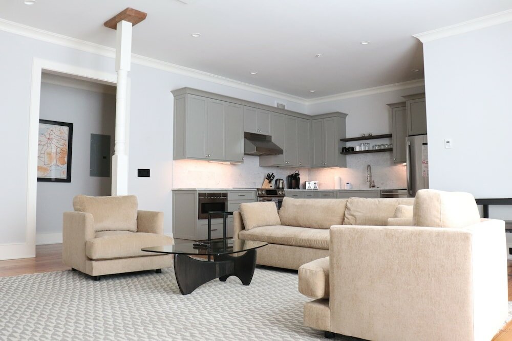 Фото The Quarters on King