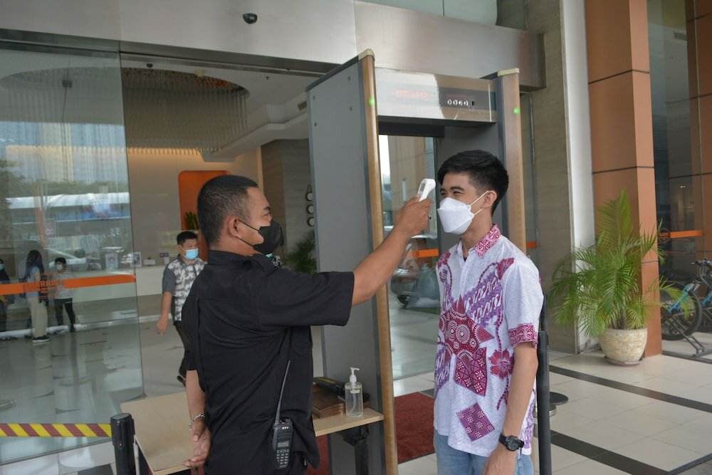 Фото Harris Hotel & Conventions Bekasi