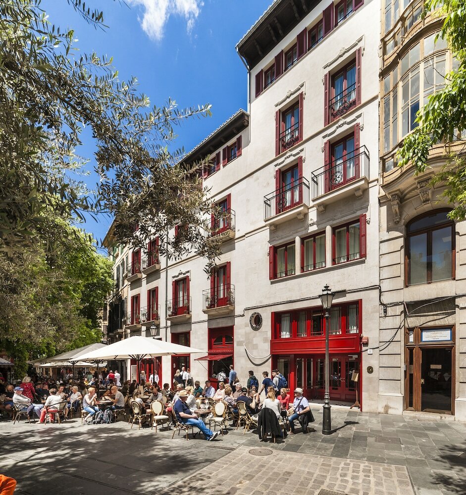 Фото отеля 1