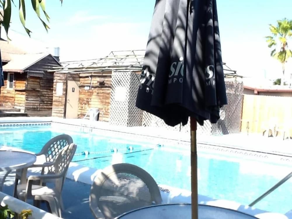 Фото Americas Best Inn and Suites Fort Lauderdale North