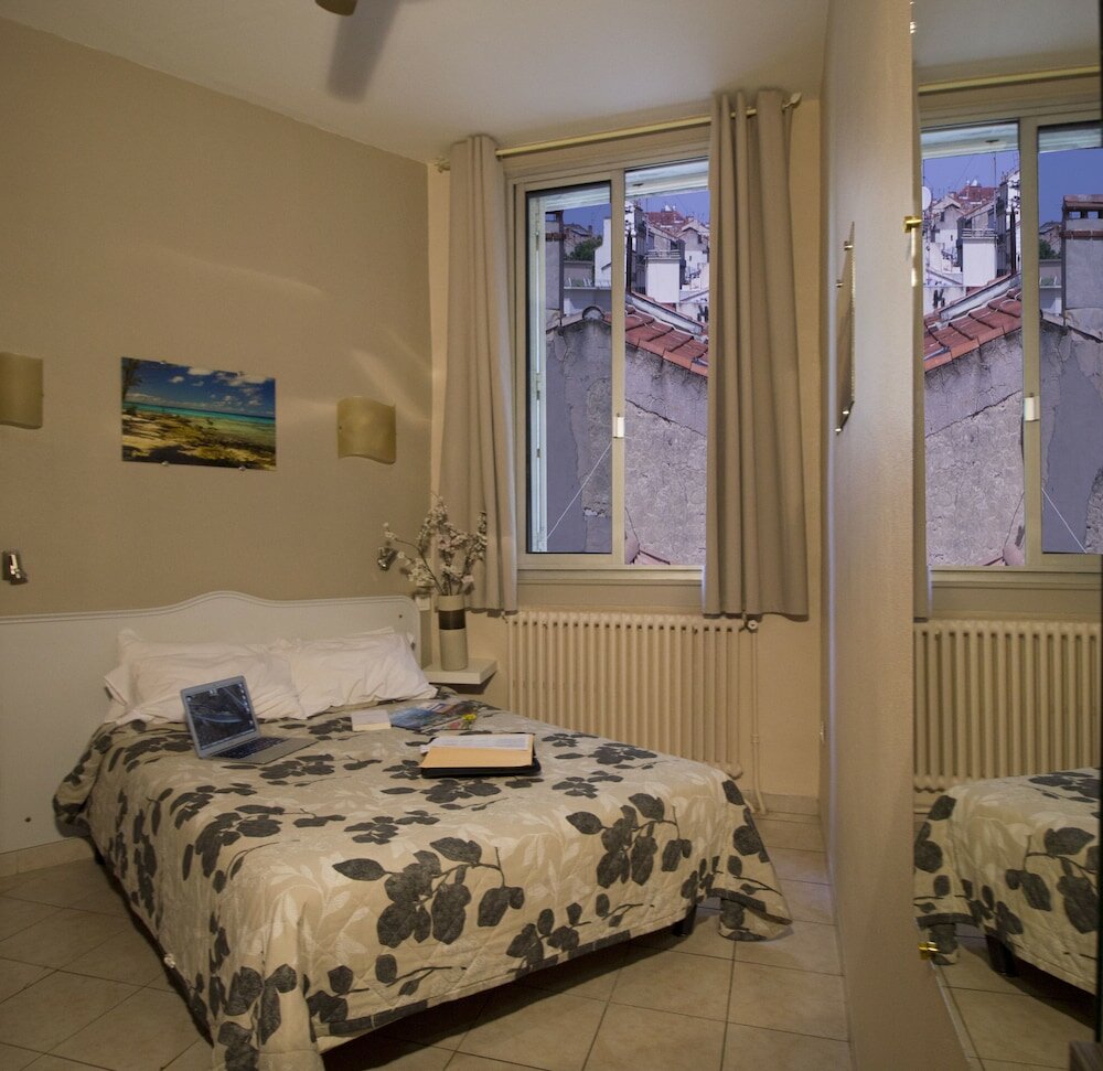 Фото Le Strasbourg Hotel