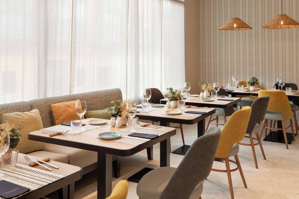 Фото Catalonia El Retiro