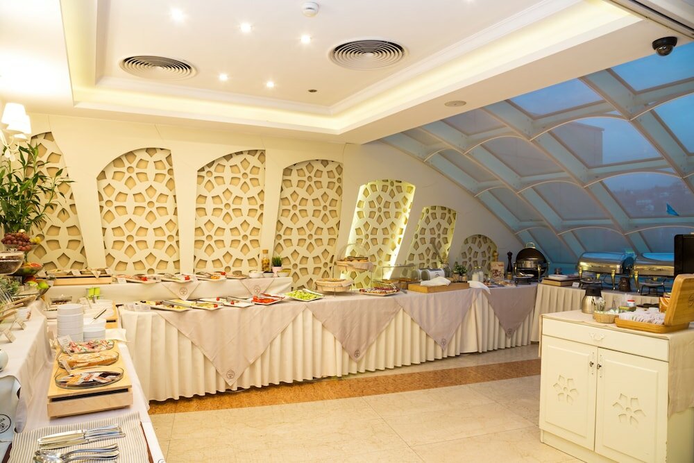 Фото Earth and People SPA Hotel Sofia