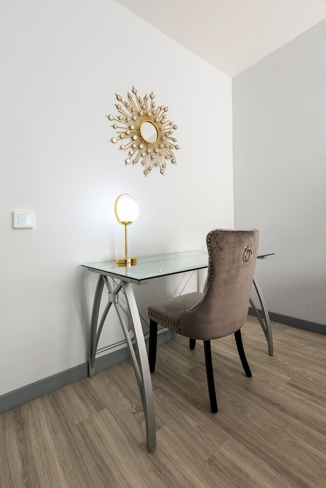 Фото Hotel St. James