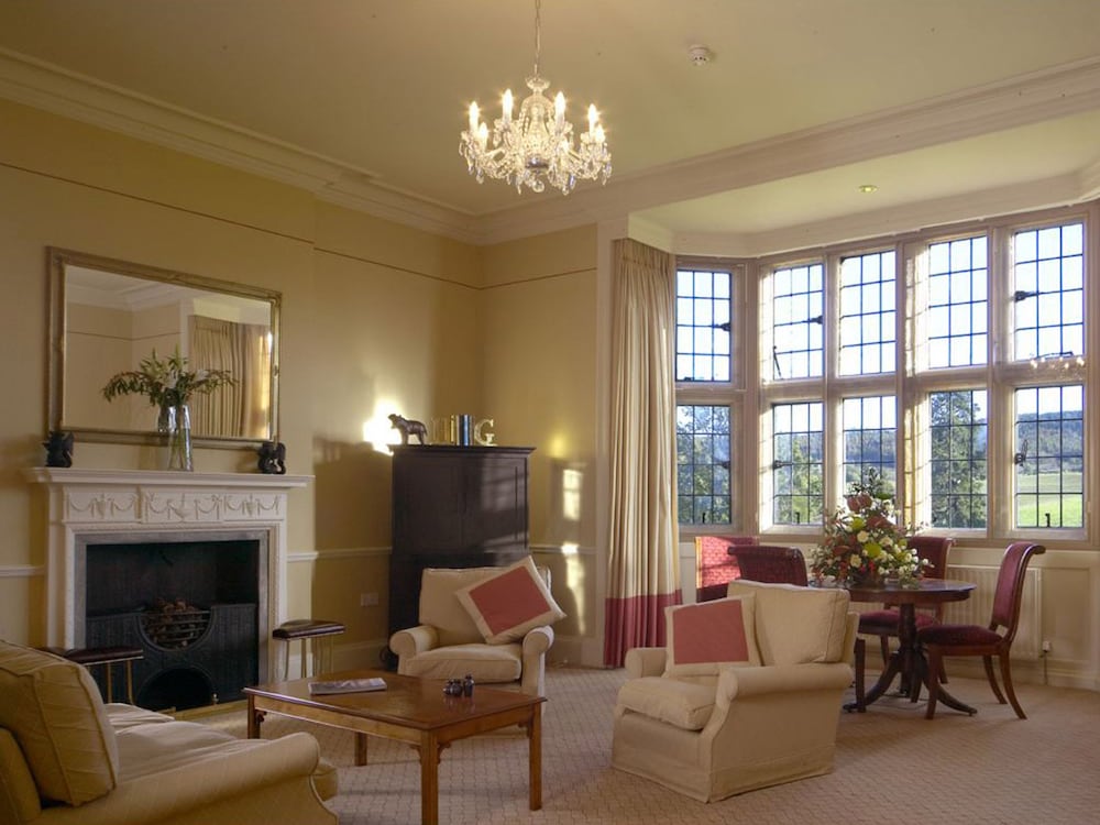 Фото Gisborough Hall