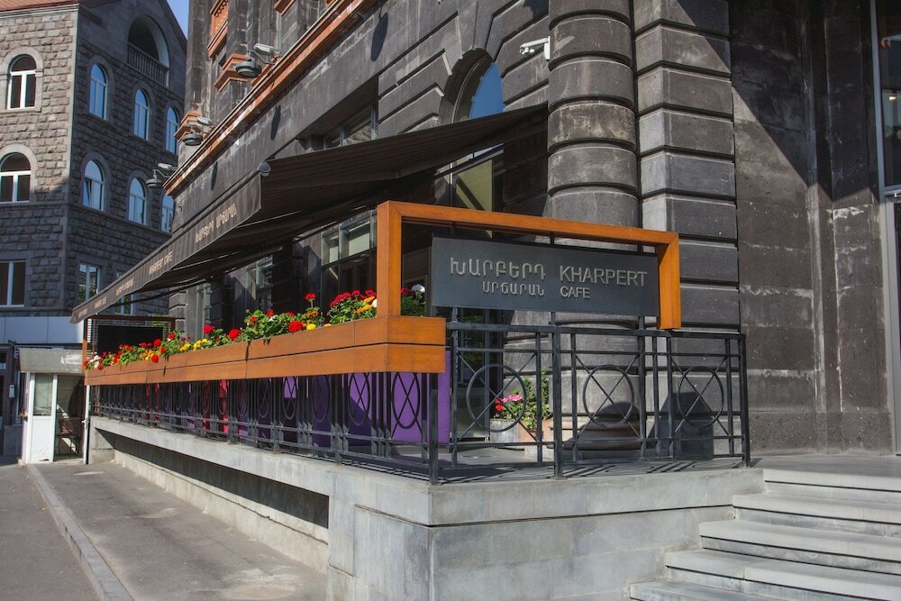 Фото Tufenkian Historic Yerevan Hotel