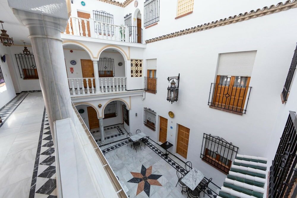 Фото Los Omeyas Hotel