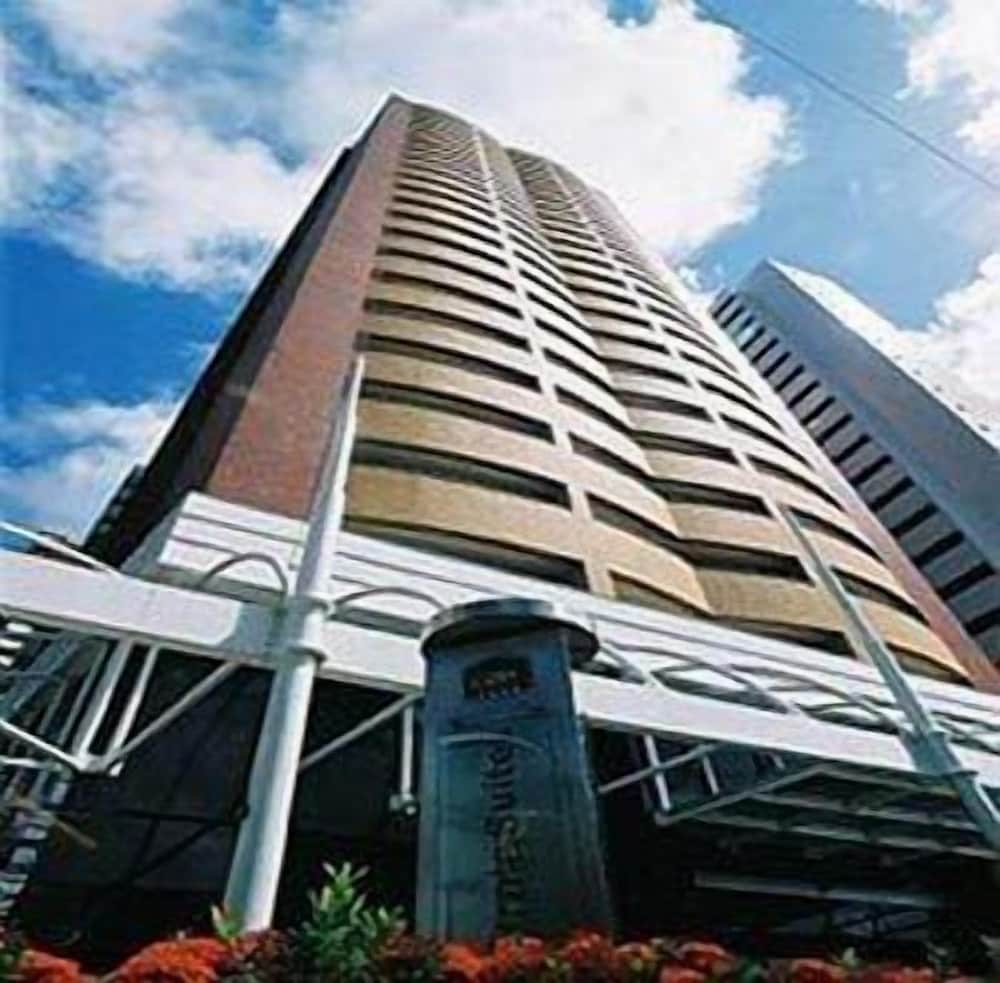 Фото Plaza Praia Suites