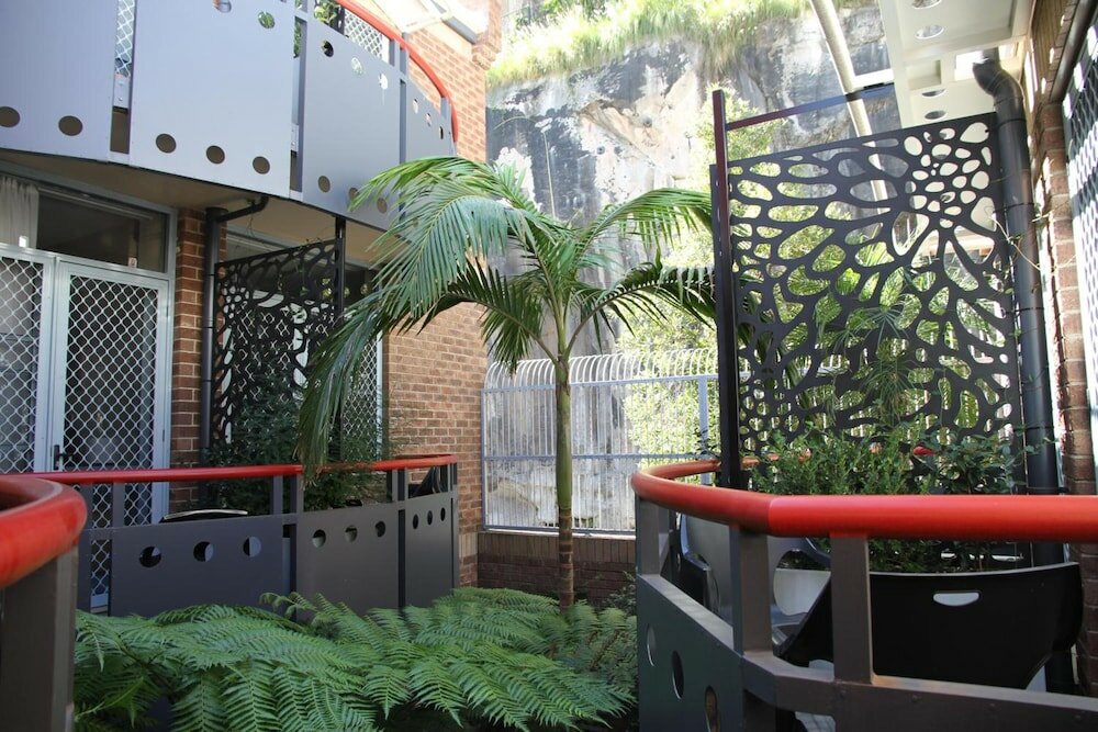 Фото Mariners Court Hotel Sydney