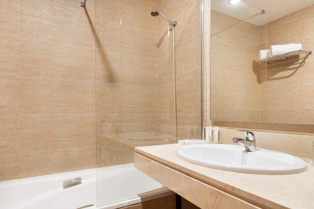 Фото Apartahotel Exe Campus San Mamés