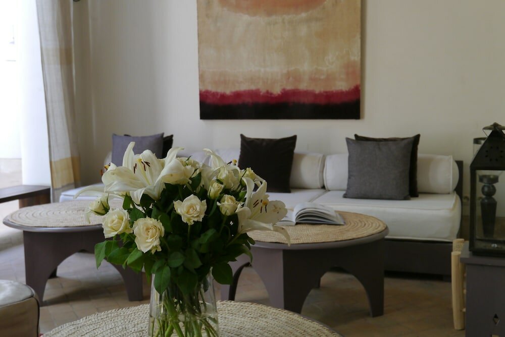 Фото Riad Talaa 12