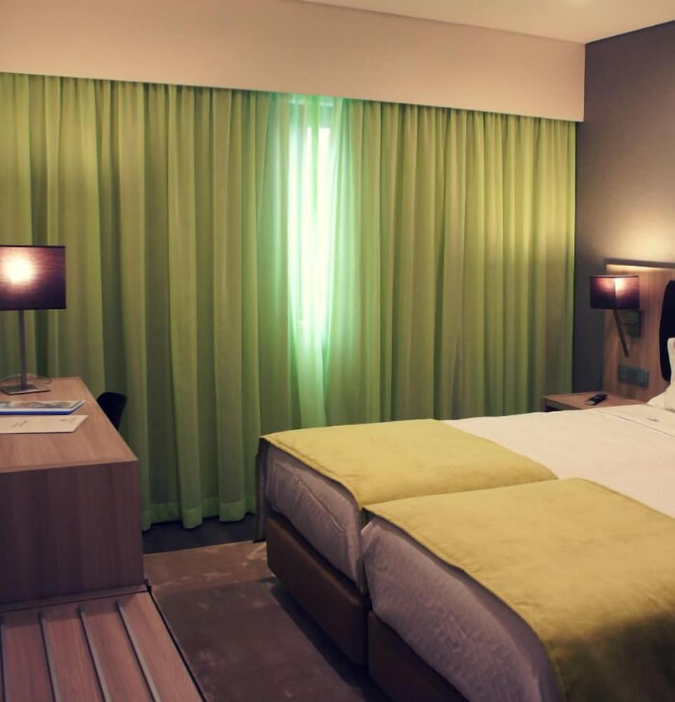 Фото Hotel VIP Executive Zurique