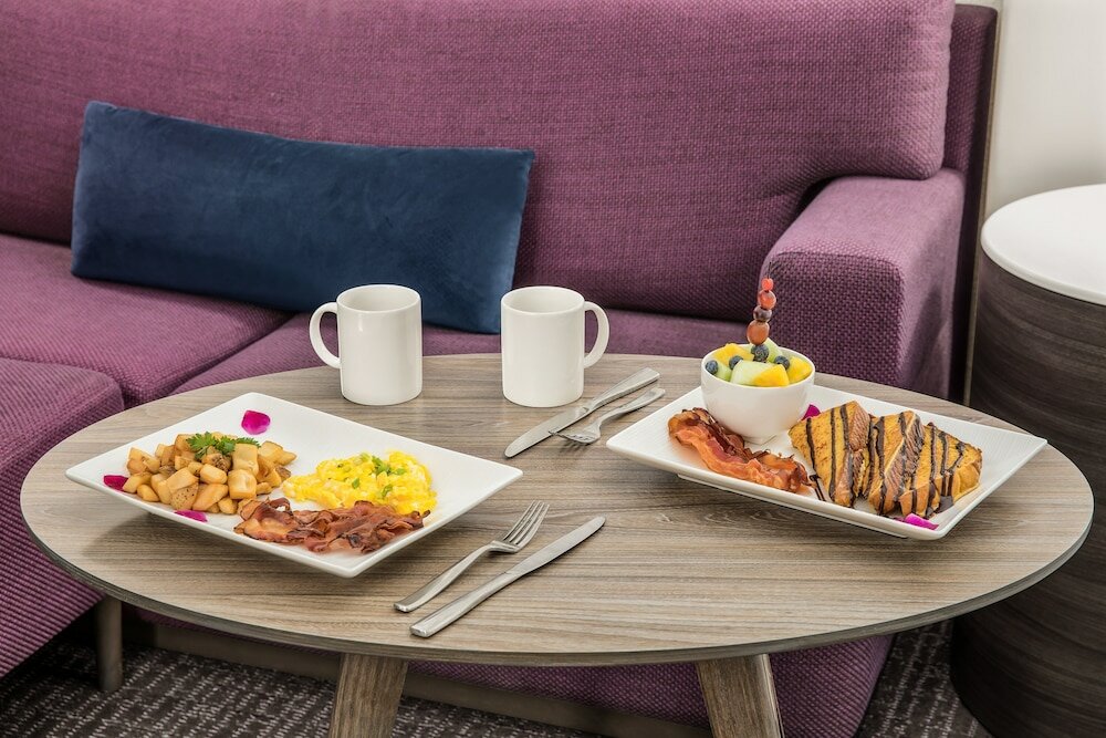 Фото Crowne Plaza Orlando - Lake Buena Vista