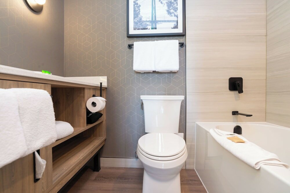 Фото Sandman Suites Vancouver-Davie Street