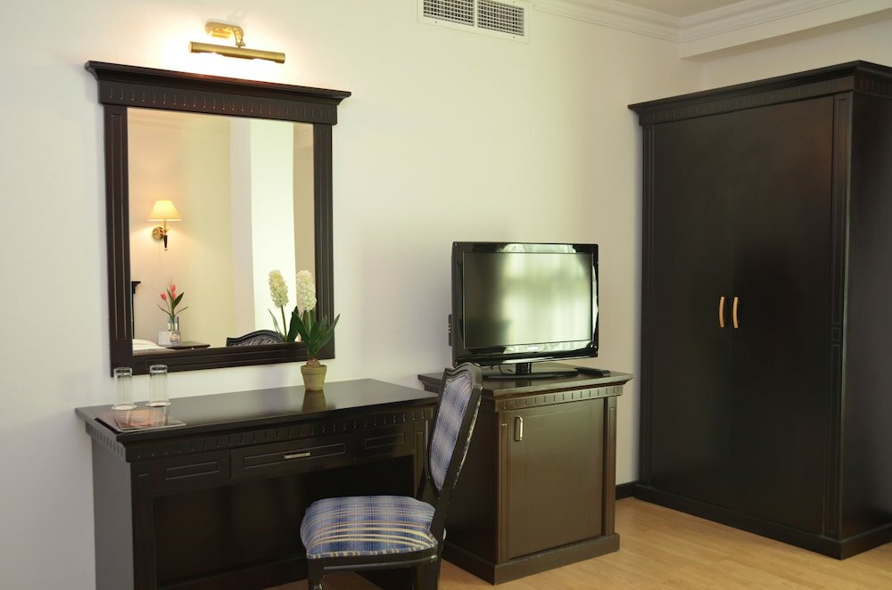 Фото Pars International Hotel