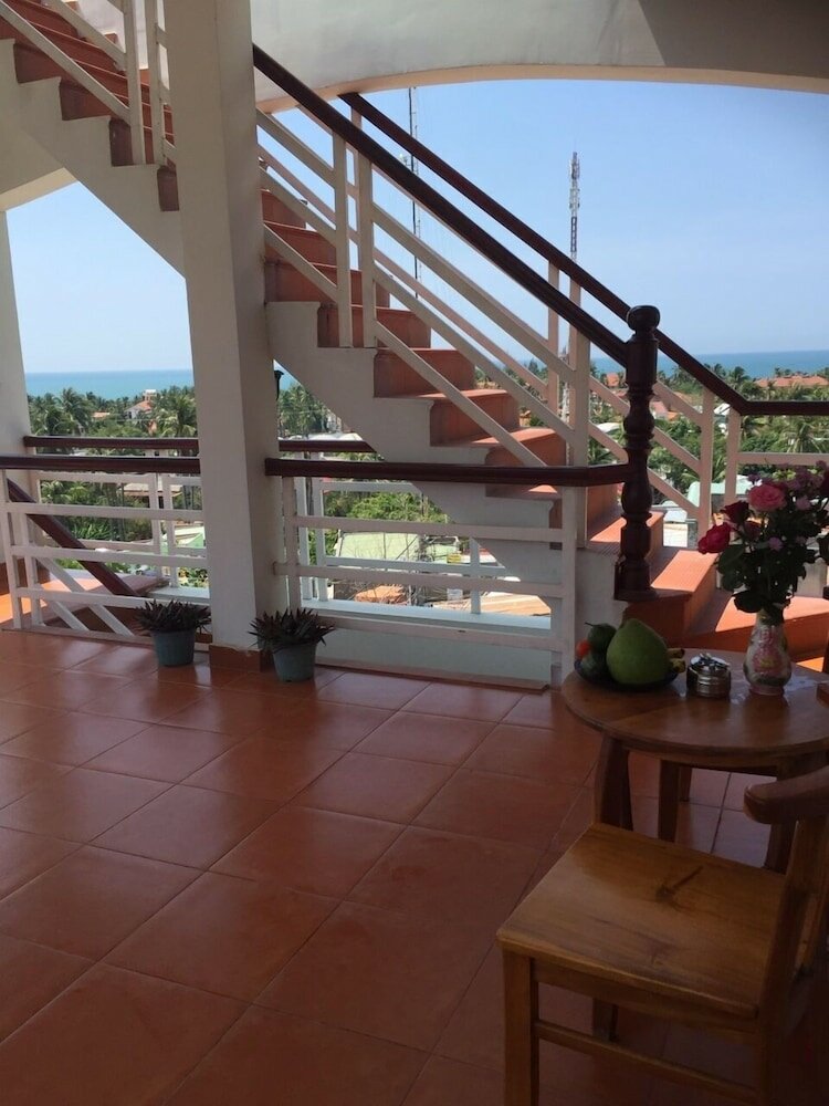 Фото Viet's Hotel