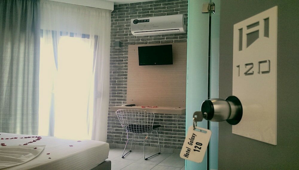 Фото Galaxy City Hotel