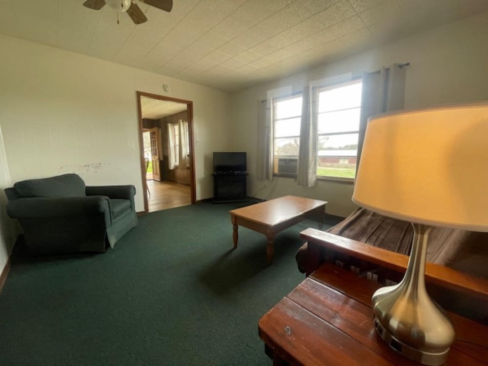 Фото Thunderbird Resort & Event Center