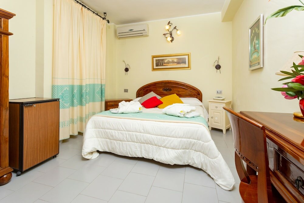 Фото Hotel Marini