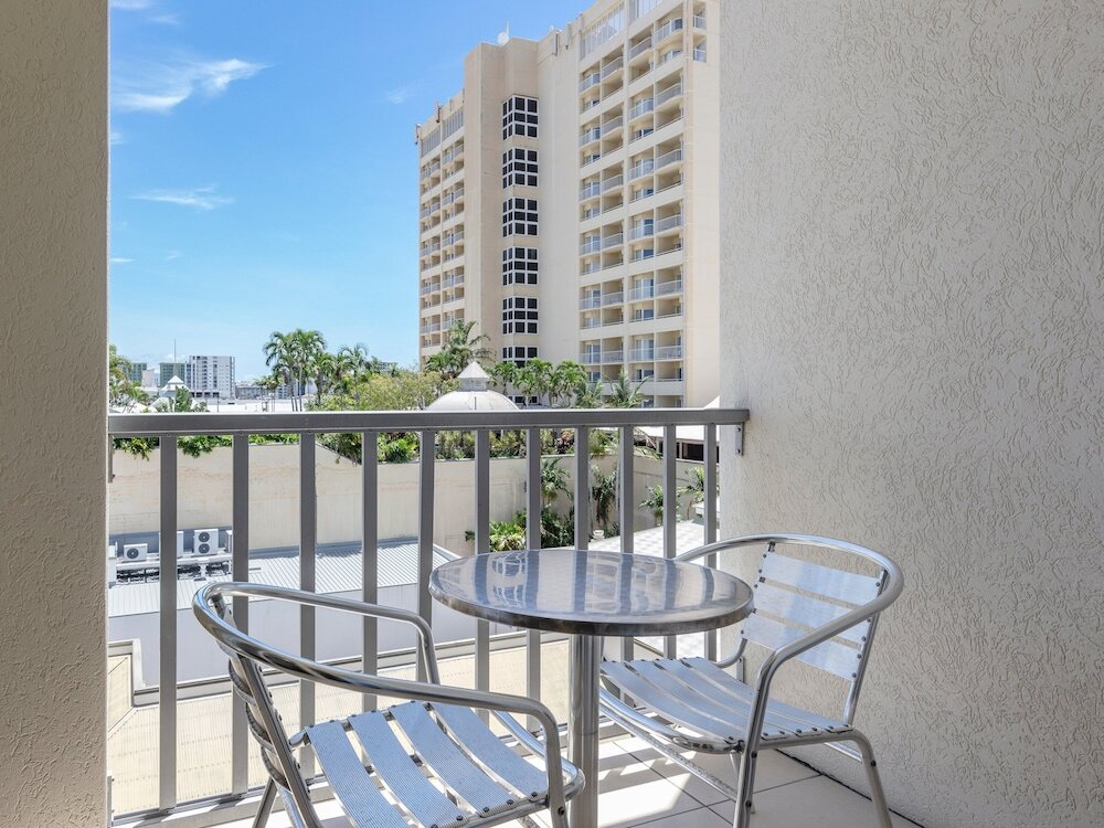 Фото Park Regis City Quays