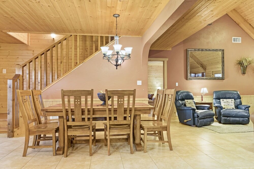 Фото Thunderbird Resort & Event Center